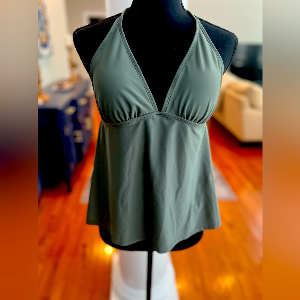 IKA KUL Nwot olive green padded swim top size 10